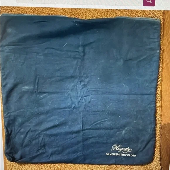 VTG Hagerty Silversmiths Cloth 15” X 15” Zippered Flannel Storage Bag