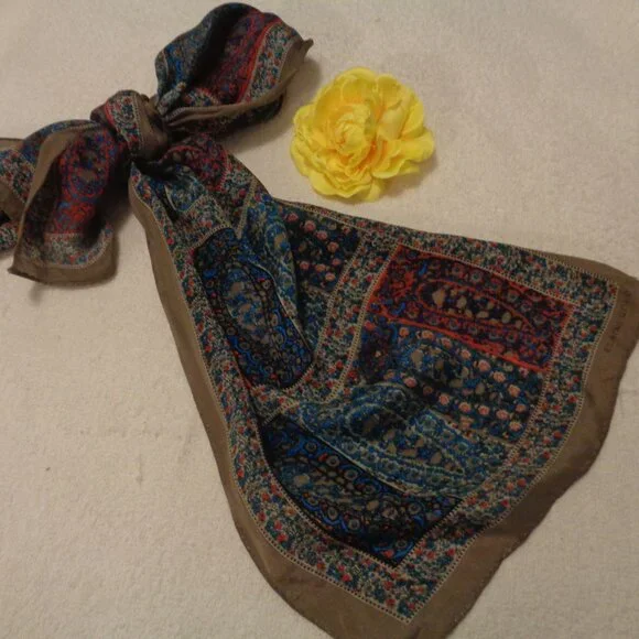VINTAGE SILK MUTED COLORS WINDOW PANES SCARF