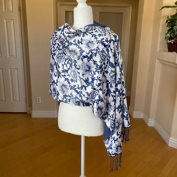 NWT 100% Silk Reversible Wrap Scarf Shawl With Fringe Blue and White