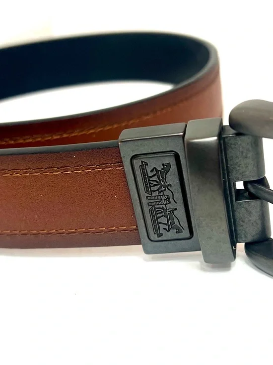 Men’s Levi’s reversible Belt with Gunmetal Buckle size 30-32