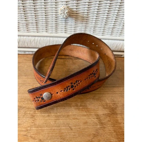 Vintage Hand Tooled Floral Leather Belt Strap Brown Western Boho 1.5 Inch Wide