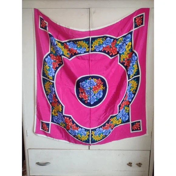 Vtg Charter Club 100% Silk 33
