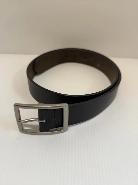 True Vintage 90s Gap Black Leather Belt Size 34 Made in USA