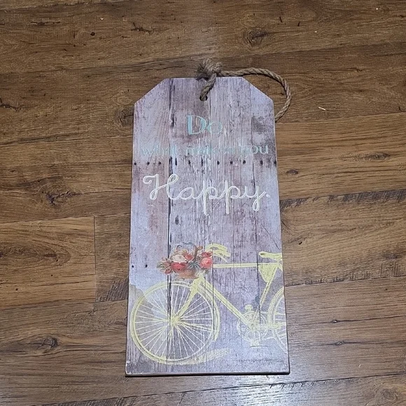 Decorative Wooden Sign with Bicycle Design