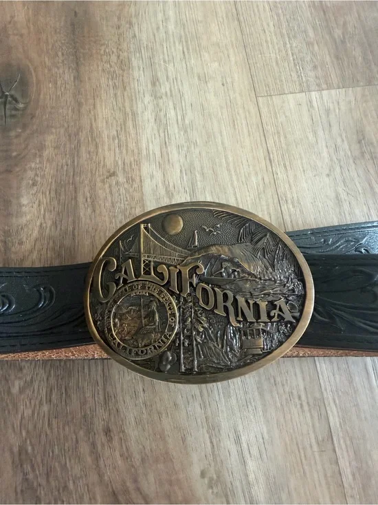 Tony lama Montana Silversmith Tooled Leather Belt California Buckle Mens 34 NWOT
