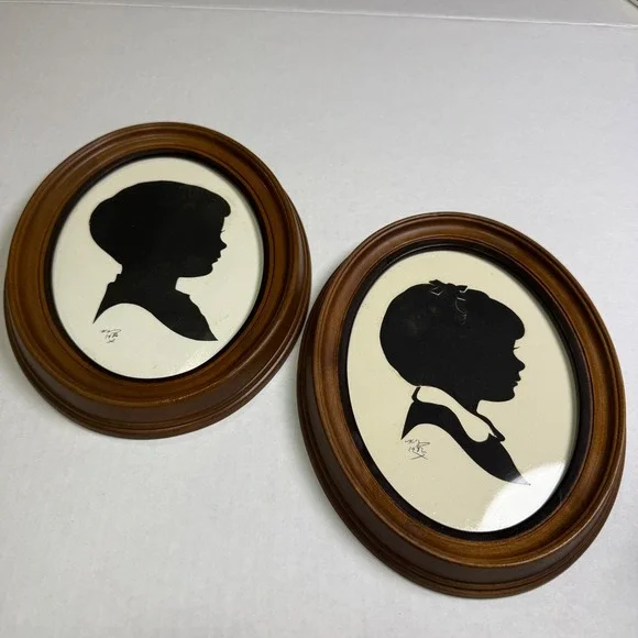 Vintage 1982 Signed Silhouette Portraits Pair Oval Wood Frames Made in Finland
