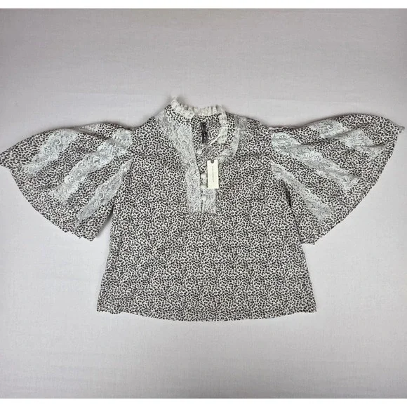 Anthropologie Lace-Trim Cape Sleeve Blouse Womens Size M Sand Floral Cotton Top