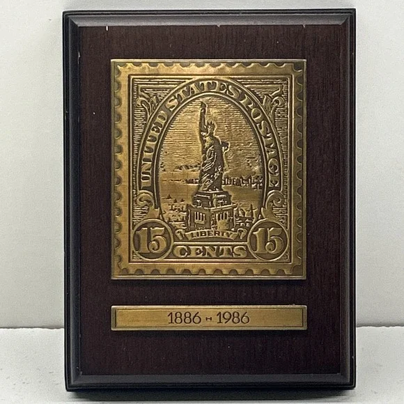 Vintage 1985 Avon Statue‎ of Liberty 1886-1986 Brass Plaque Wood Base