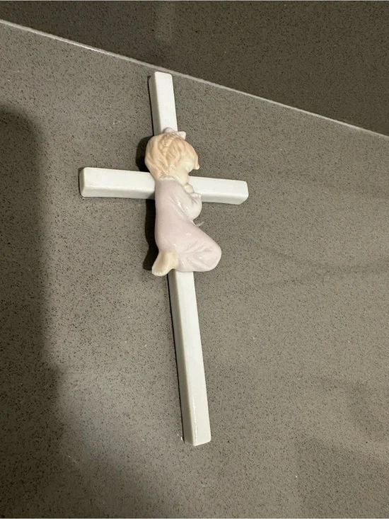Vintage White Cross Wall Decor with Pink Praying Child Accent 1996