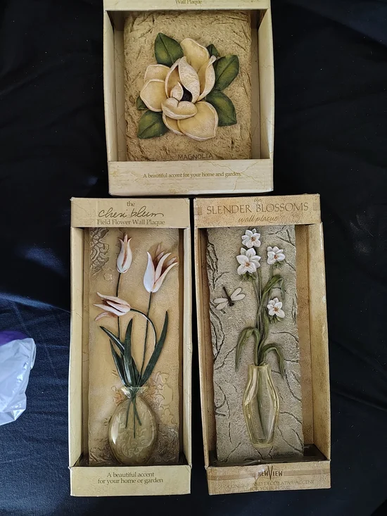 Vintage Blossom Wall Plaques - Home Accents