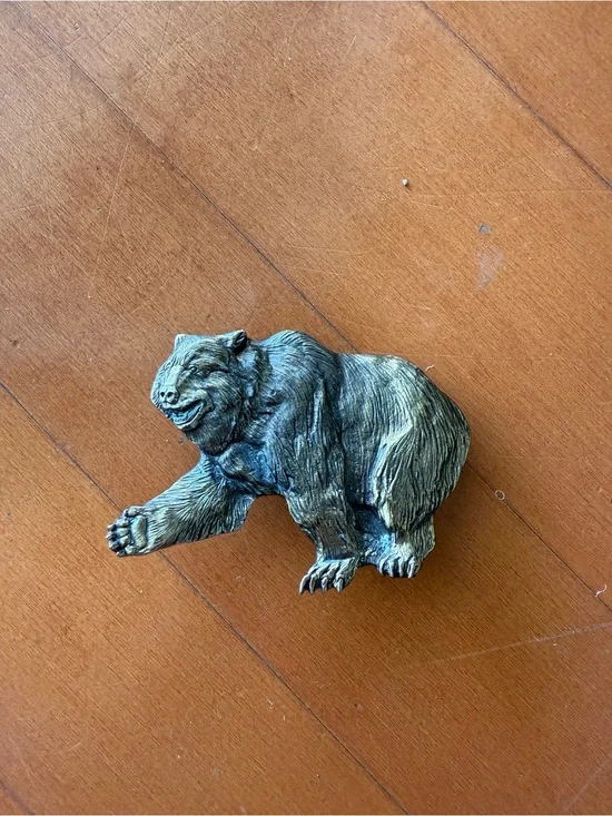Vintage USA made bear belt buckle