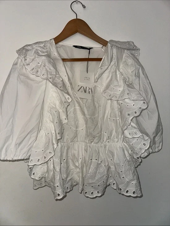 ZARA White Eyelet Ruffle Peplum Blouse