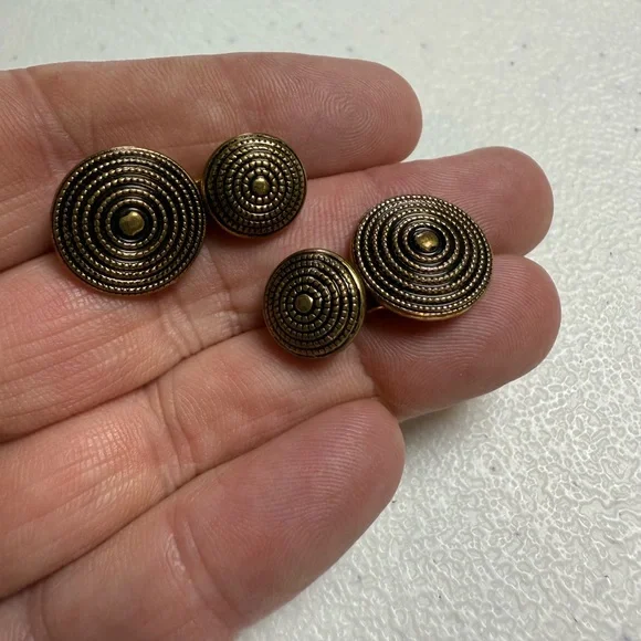 VTG CUFFLINKS Circular Brass Tone & Black Button Style Closure 1960-1970 #gift