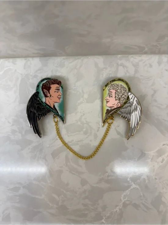 Good Omens Angel Wing Face Enamel Chain Pin - Black & White