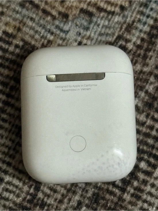 Apple White AirPods wireless