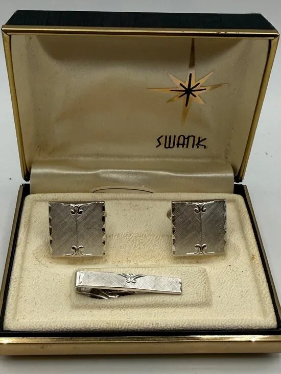 NIB Vintage Swank 3-Piece Silver Toned Cufflink & Tie Clip Set