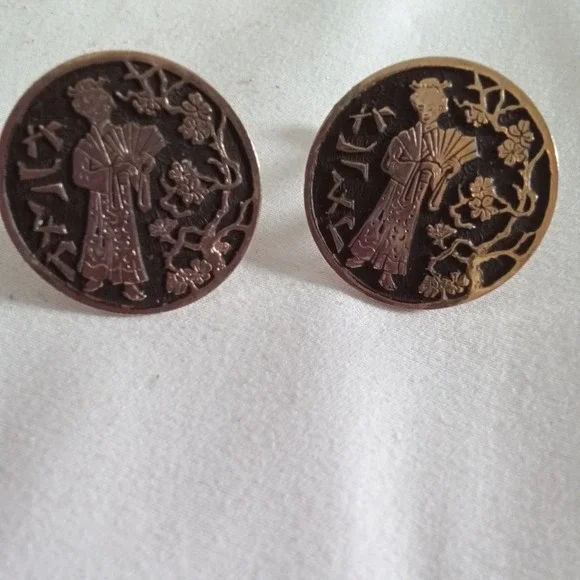 Vintage Gold Tone Geisha Cherry Blossom Round Cufflinks Japanese Motif Fan