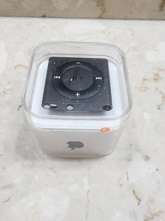 Brand New Sealed Apple iPod shuffle 4th Generation Graphhite Black (2 GB)
