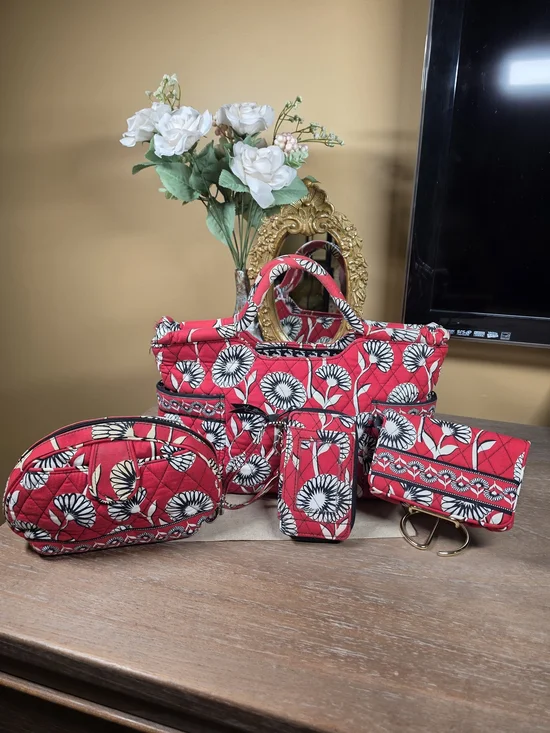 Vera Bradley 