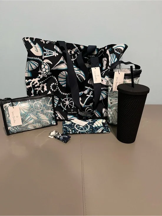 NWT Vera Bradley Shore Enough Tote & Accessory Set