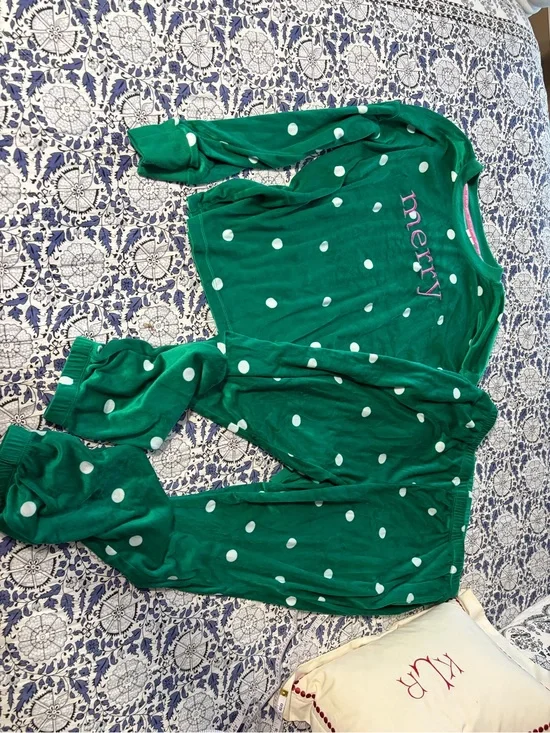 Women's size Medium Green Polka Dot 'Merry' Pajama Set - worn once joggers