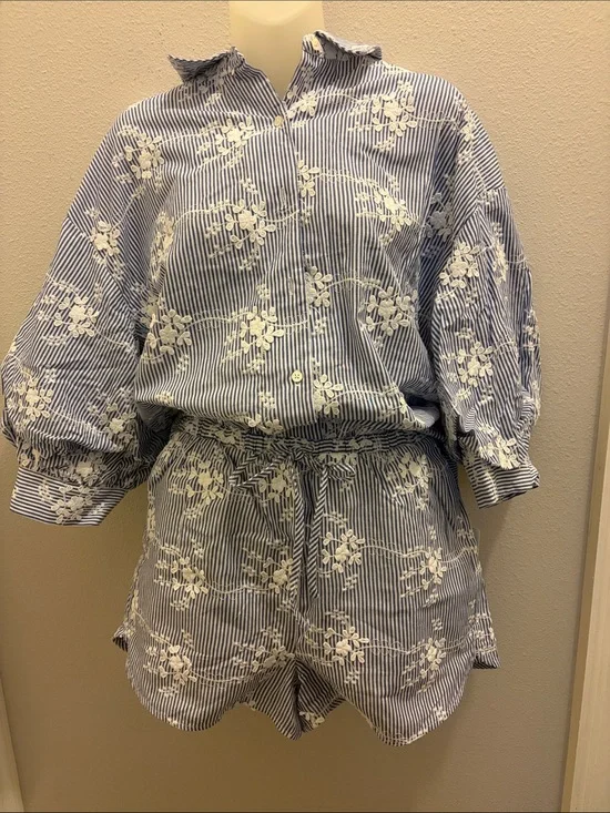 English Factory Blue and White Striped Floral Embroidered Set NWT Size Small