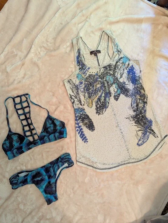 Cupshe Two Piece Bathing Suit With Bonus Tank Top Size Medium
