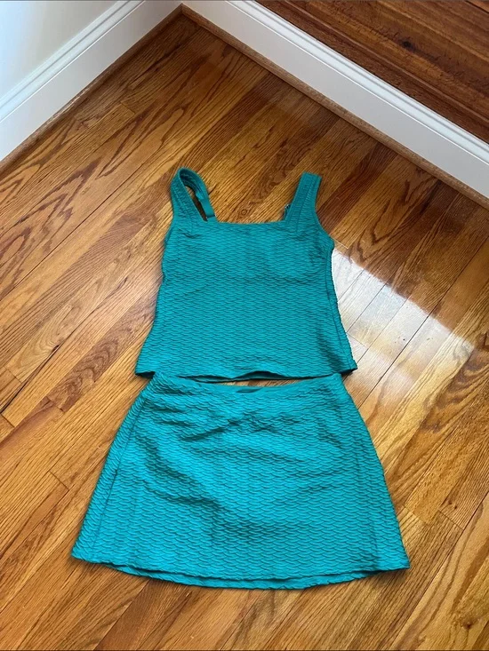 Lands' End Green Textured Two-Piece Swim Set