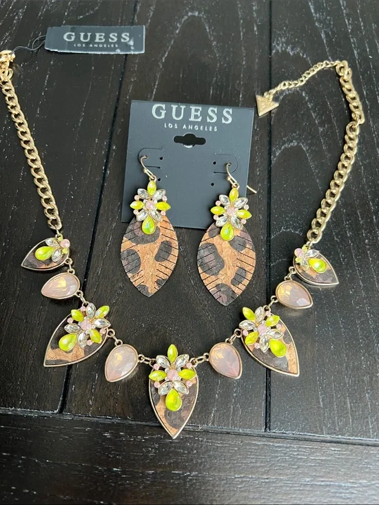 GUESS Gold-Tone Leaf Necklace and Earring Set with Lime Green and Pink Accents