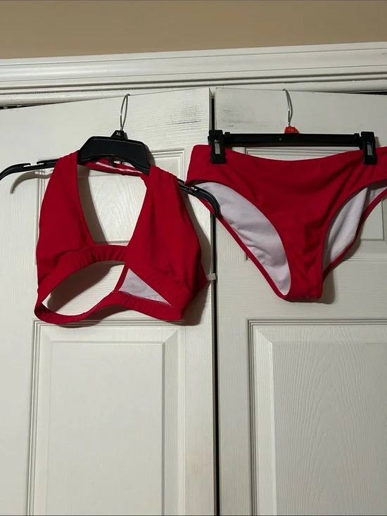 Red Women's Bikini Set - Stylish Two-Piece Swimwear