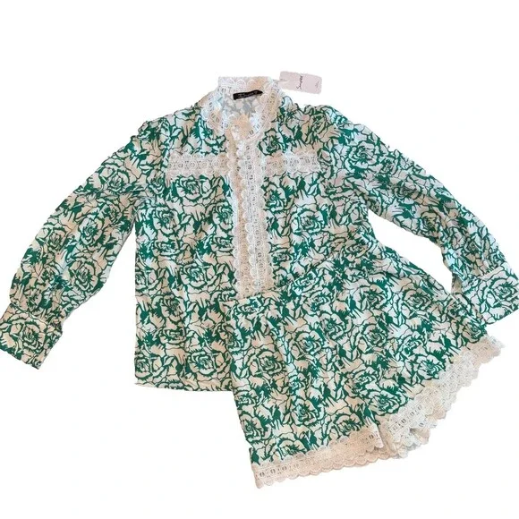 NWT Simplee 2Pc Floral Lace Shorts Set Women’s M Green White Cottagecore Outfit