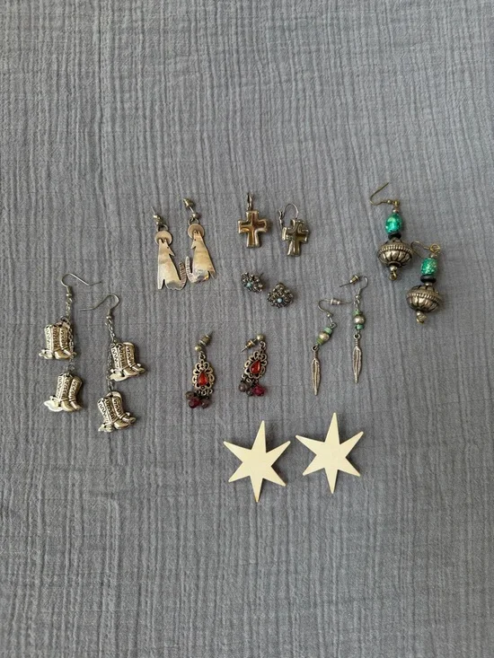 Mixed Women’s Earring Set - Silver, Turquoise, Red  EUC 8 Pairs