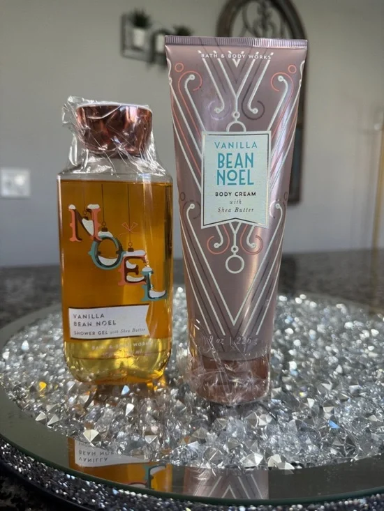 Bath & Body Works Vanilla Bean Noel Body Cream & Shower Gel - Pink, Amber