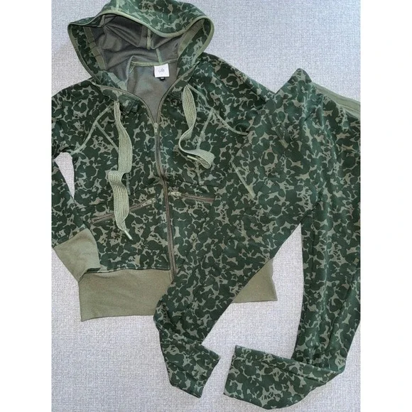 Cabi Women Green Camo Floral‎ Zip Hoodie and Leggings Lounge Set Small 4030 4032