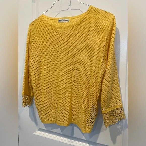ZARA Womens Boho Crochet Knit Top Yellow Lace Trim Size S Beachy Resort Festival