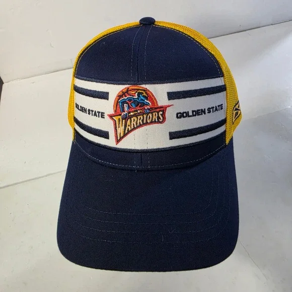 Reebok Golden State Warriors NBA Trucker Hat Snapback Navy Blue Yellow Mesh Cap