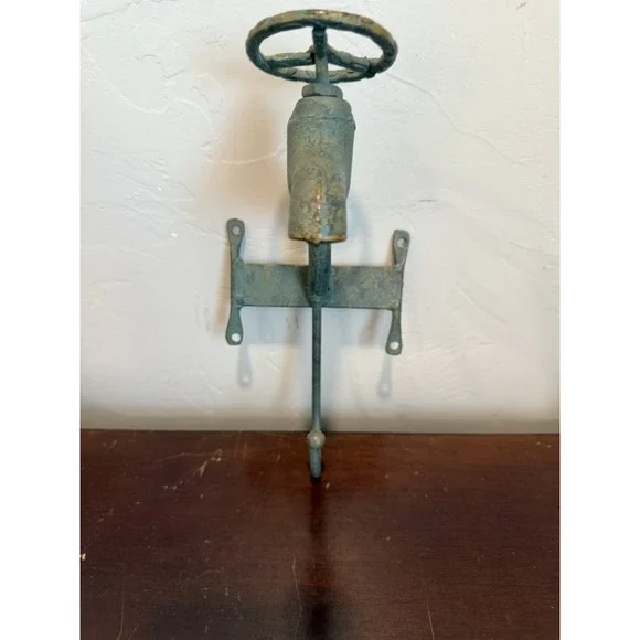 COOL WATER SPIGOT  FOUNTAIN COAT‎ HANGER BARN FARM FOLK ART