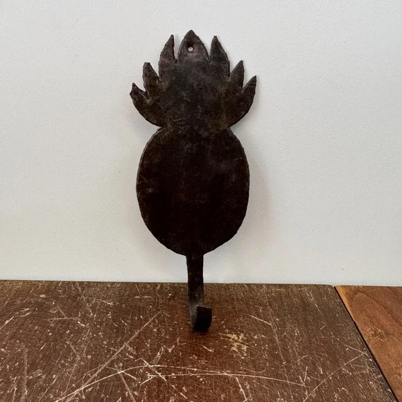 Vintage‎ Pineapple Metal Wall Hook Primitive Decor Rustic Farmhouse Style