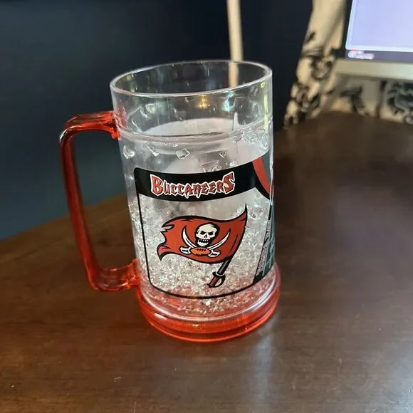 NFL TAMPA BAY BUCCANEERS Mug Cup Frosty Freezer Ice Icy Football Duck House