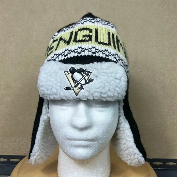 NHL Pennsylvania Penguins Embroidered Knit Winter Trapper Hat‎ OSFA