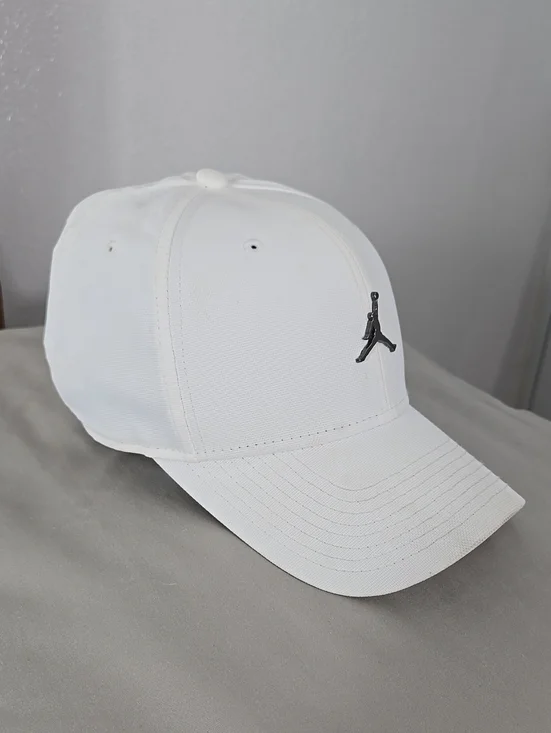 Jordan Rise Structured Metal Jumpman Hat.