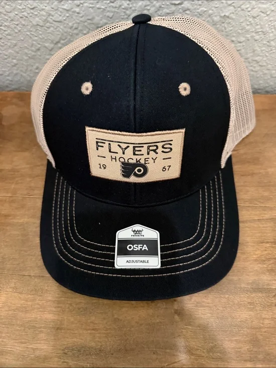 Flyers Hockey Trucker Hat in Black and Tan. NEW