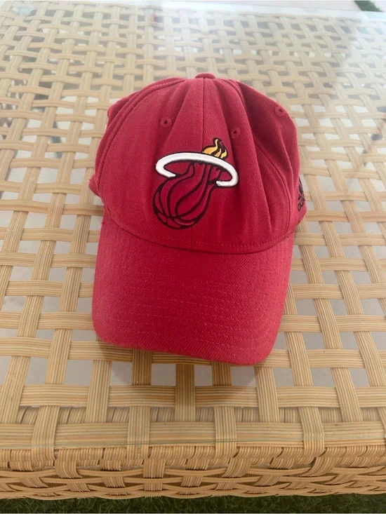 NBA Red Miami Heat Embroidered Logo Hat