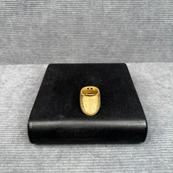 Homelex Archer Thumb Ring Gold Tone‎ Engraved Scroll Greek Key Size 21mm