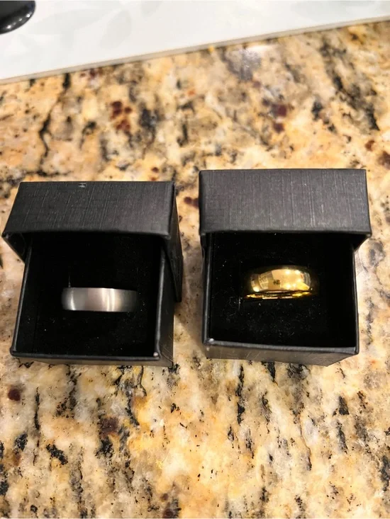 Set of Two Wedding Bands - Silver Tone & Gold Tone 7mm Sz 8 Unisex