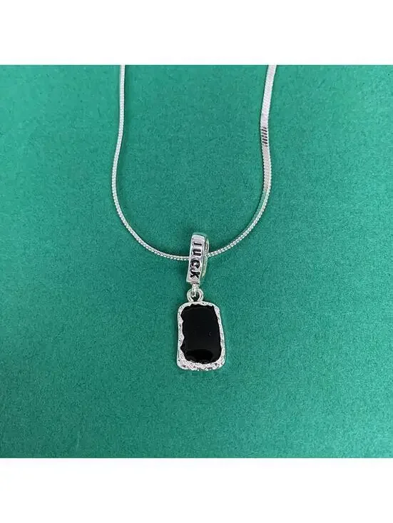 Y2k style Silver Rope Chain jewel pendant necklace. Chain is unisex. 17.5-19.5