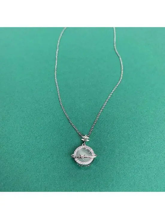 Y2k silver opal planet pendant opium necklace. Cool design. Chain is unisex. 18