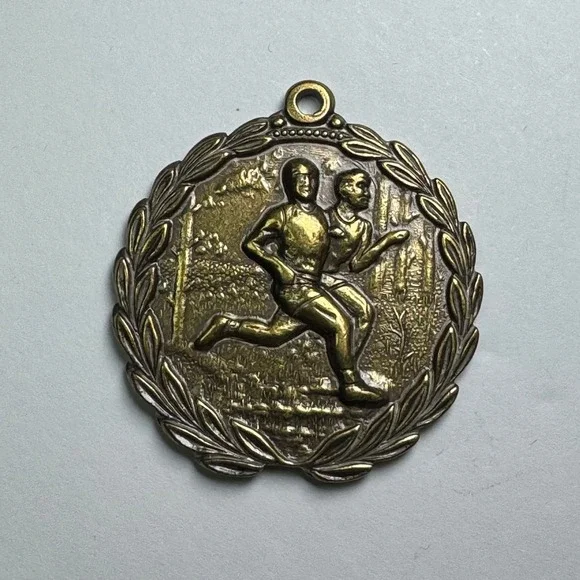 Vintage Track and Field Run Small 1.5