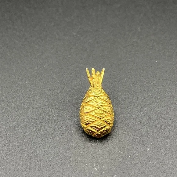 Pineapple Gold Tone Fruit‎ Lapel Hat Pin