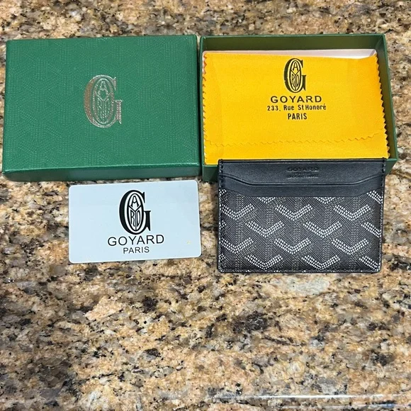 BRAND NEW Auth. Goyard Black and Gray Card Holder